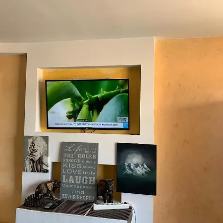 з чудовим видом,600 м леванте венідорм Apartment *